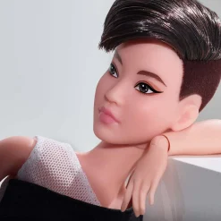 Barbie Looks Doll (Petite, Brunette Pixie Cut)