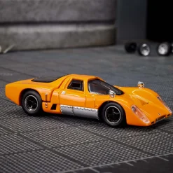 Hot Wheels Elite 64 McLaren M6GT