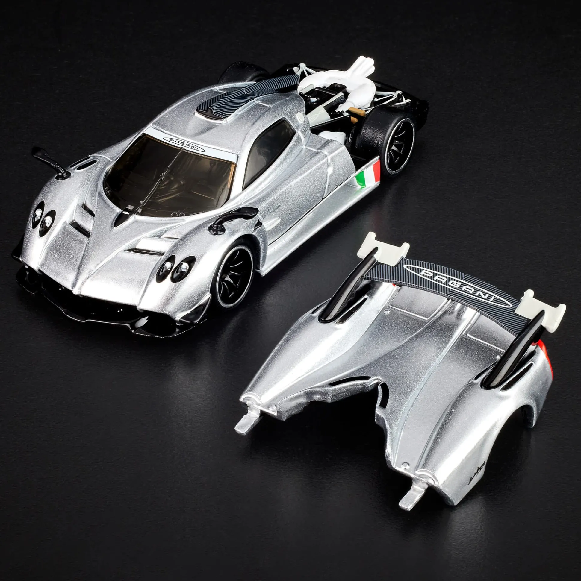 Hot Wheels RLC Exclusive ’21 Pagani Huayra R
