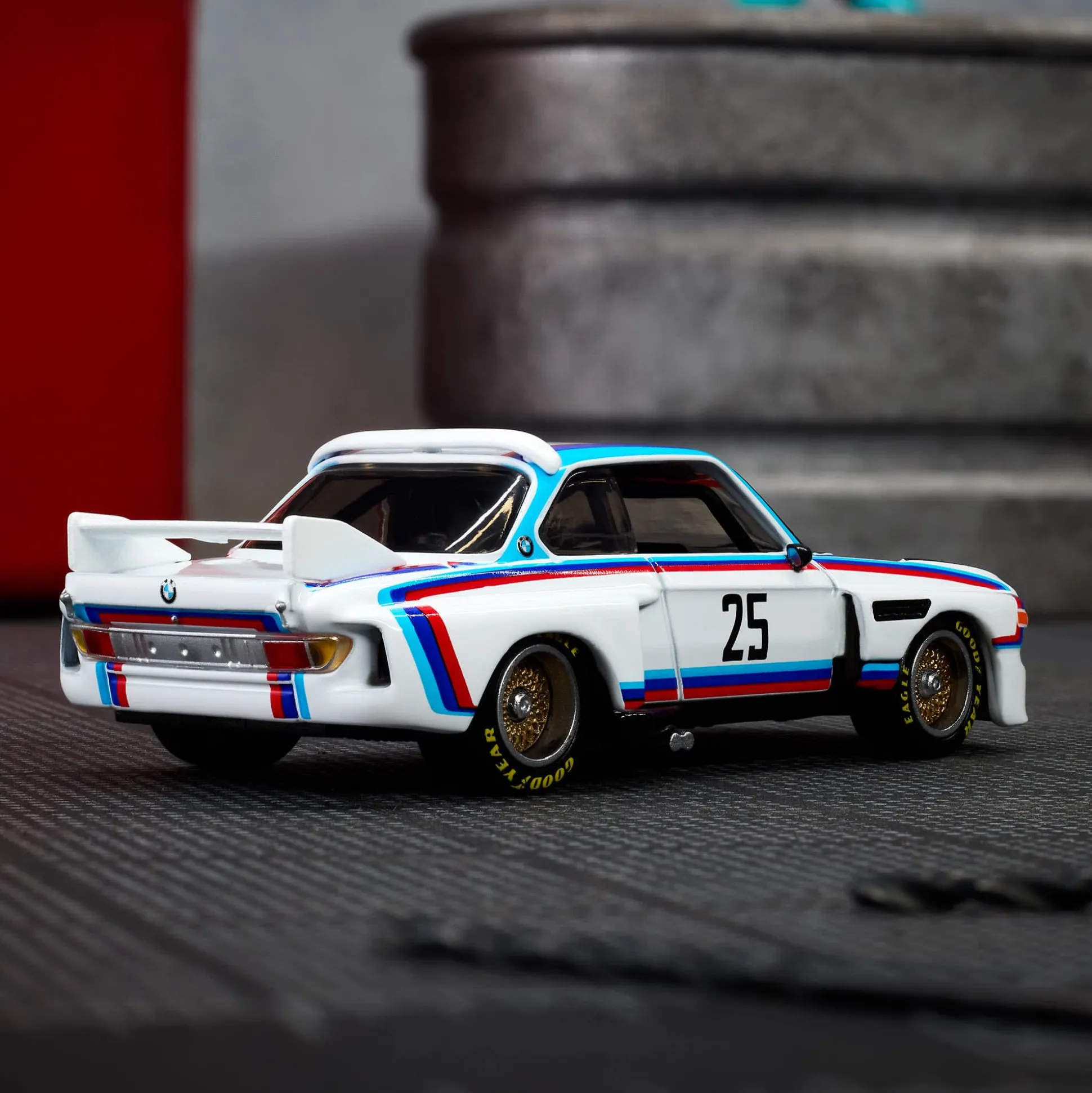 Hot Wheels Elite 64 1975 BMW 3.0 CSL Race