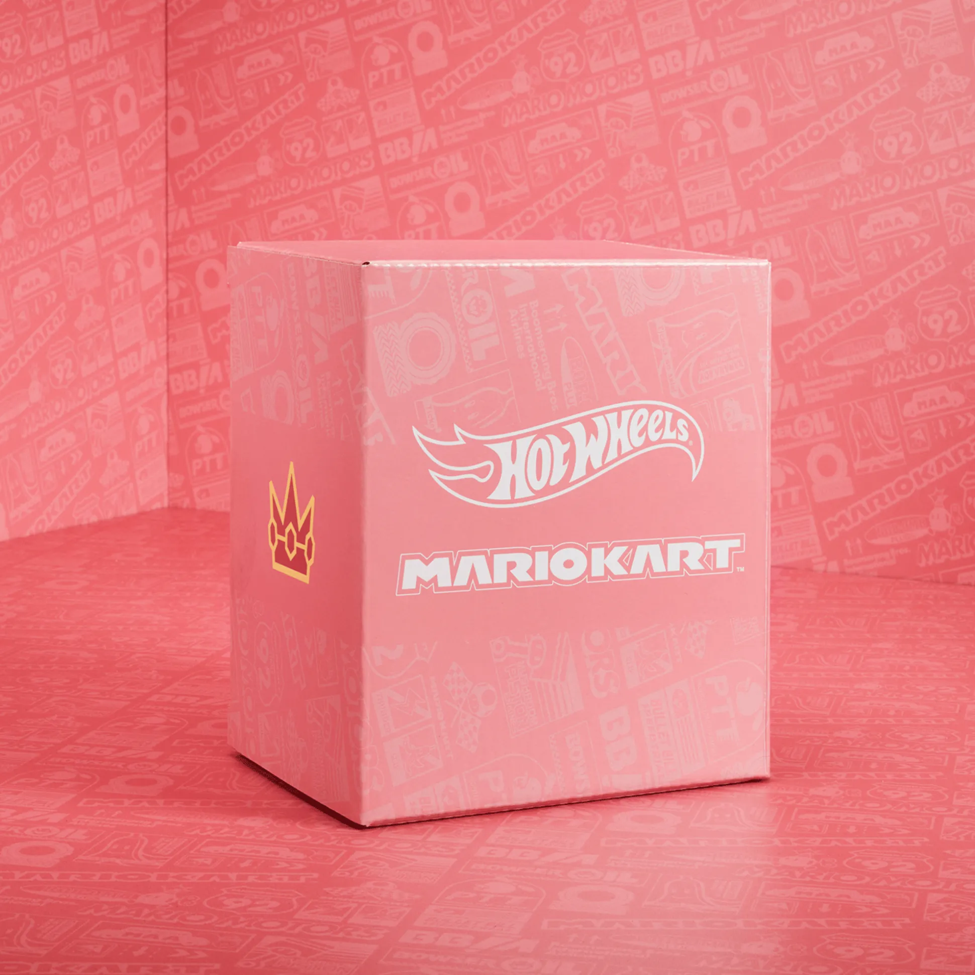 Hot Wheels Mario Kart Pink Gold Peach Collectible Vehicle