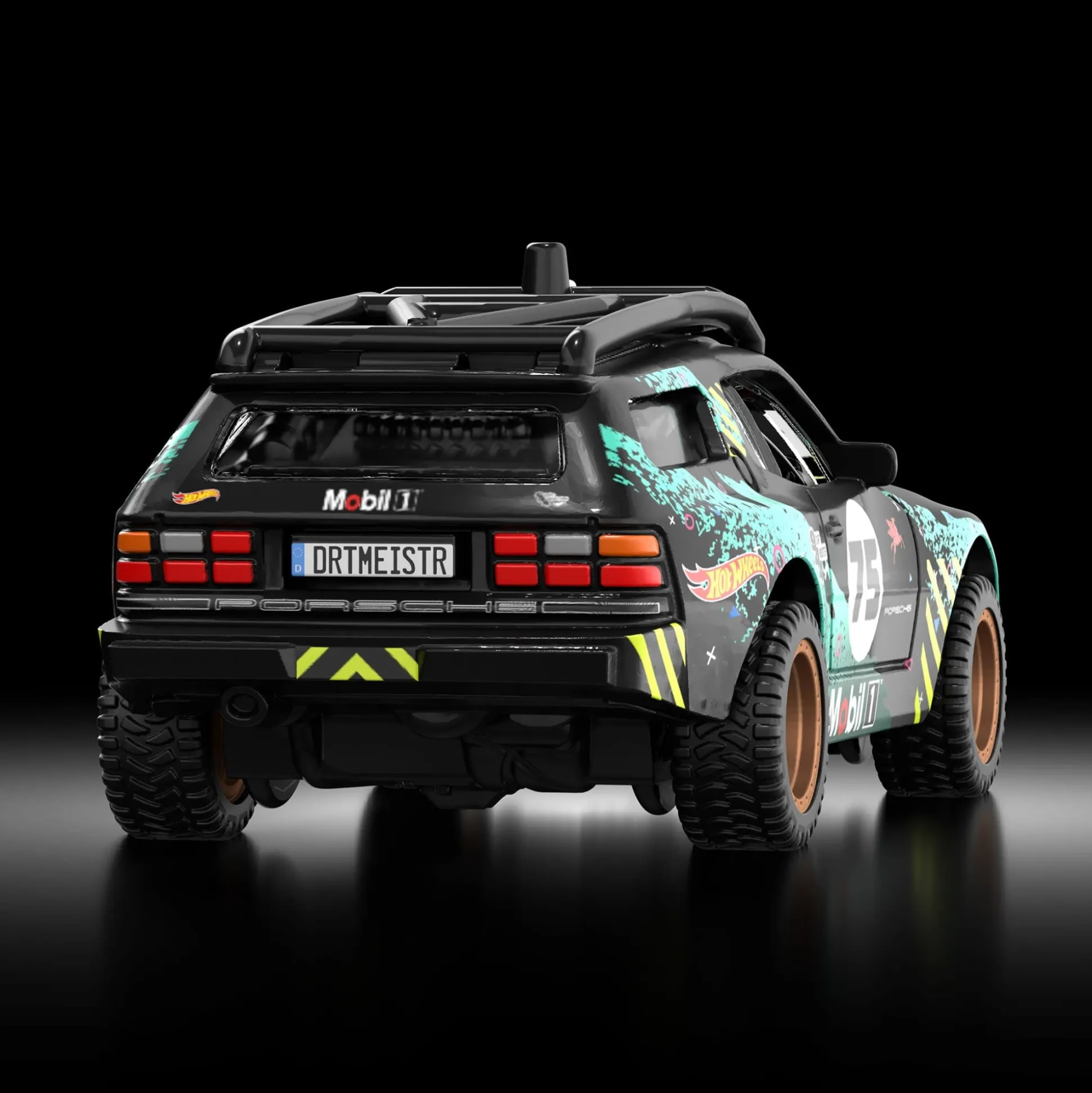 Hot Wheels Mobil 1 Porsche Dirtmeister 944