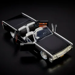 Hot Wheels RLC Exclusive ’61 Lincoln Continental