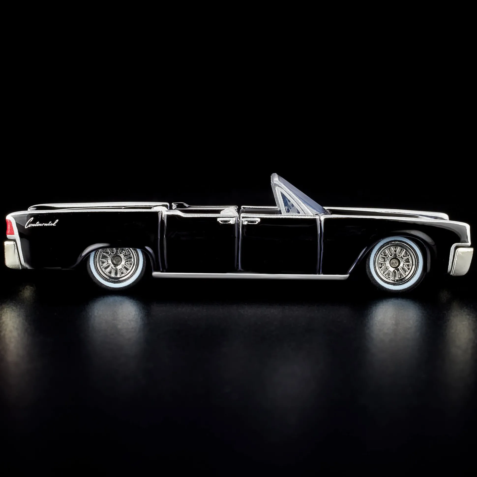 Hot Wheels RLC Exclusive ’61 Lincoln Continental