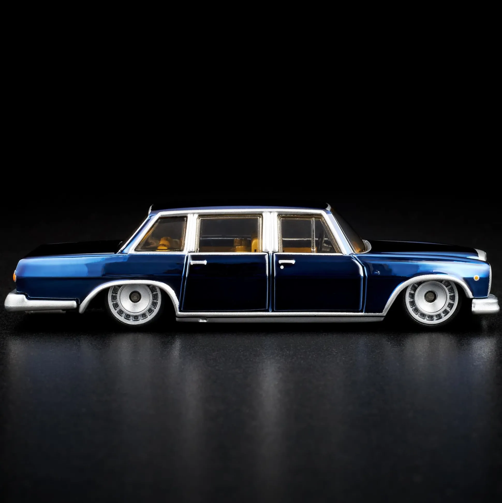 Hot Wheels RLC Exclusive 1964 Mercedes-Benz 600