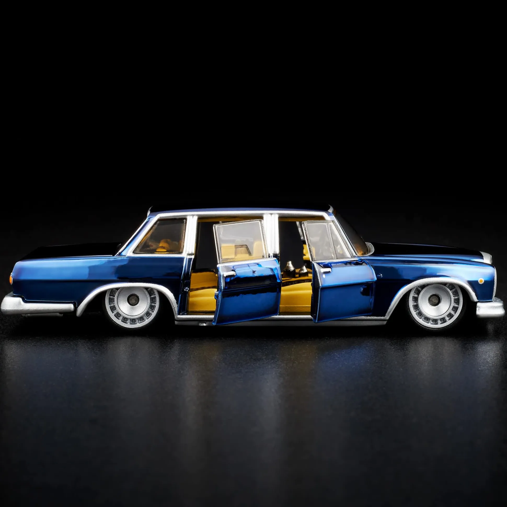 Hot Wheels RLC Exclusive 1964 Mercedes-Benz 600