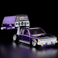 Hot Wheels RLC 1986 Nissan 720 King Cab