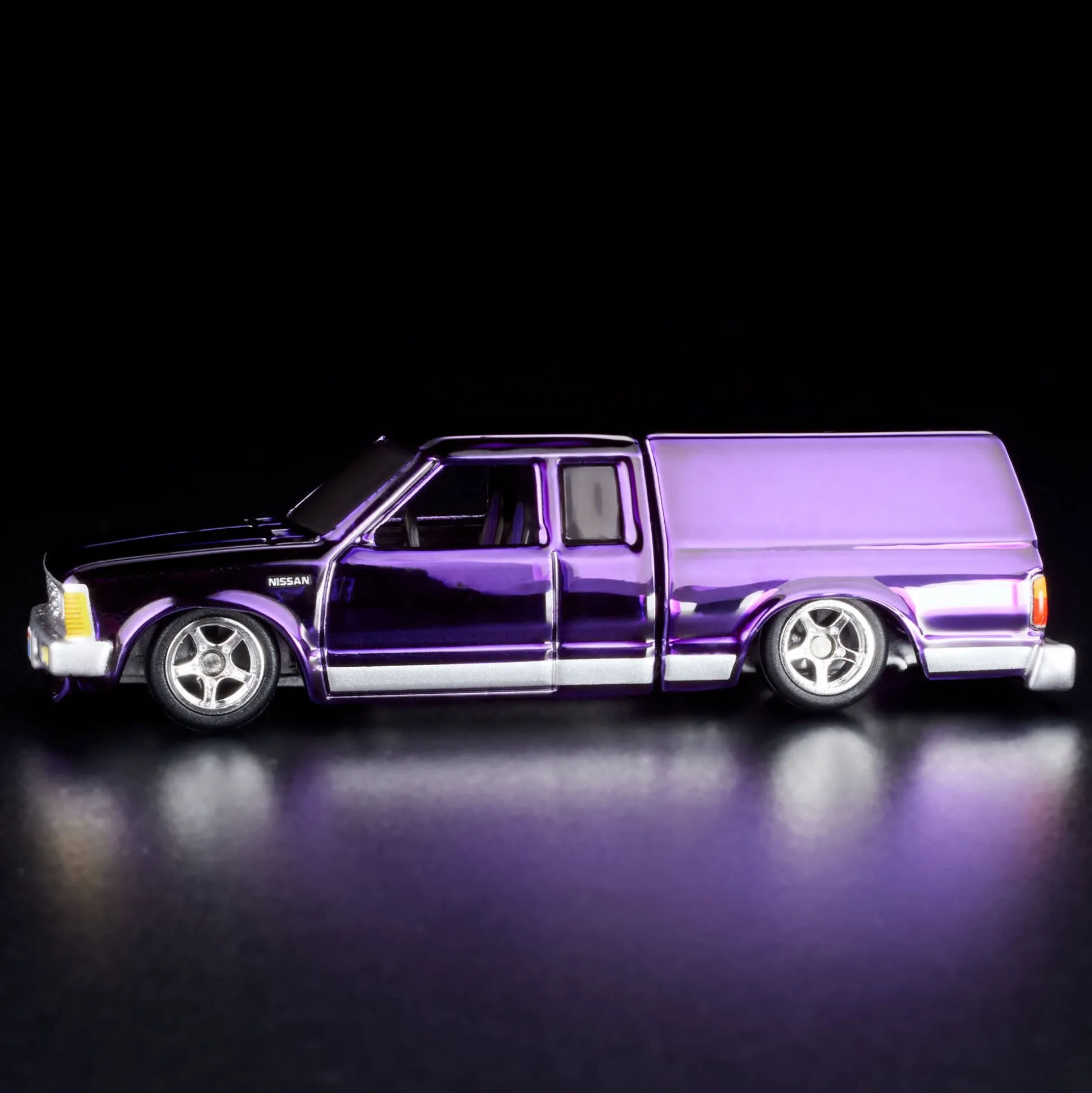 Hot Wheels RLC 1986 Nissan 720 King Cab