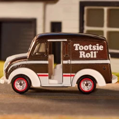 Matchbox Tootsie Roll Divco Milk Truck